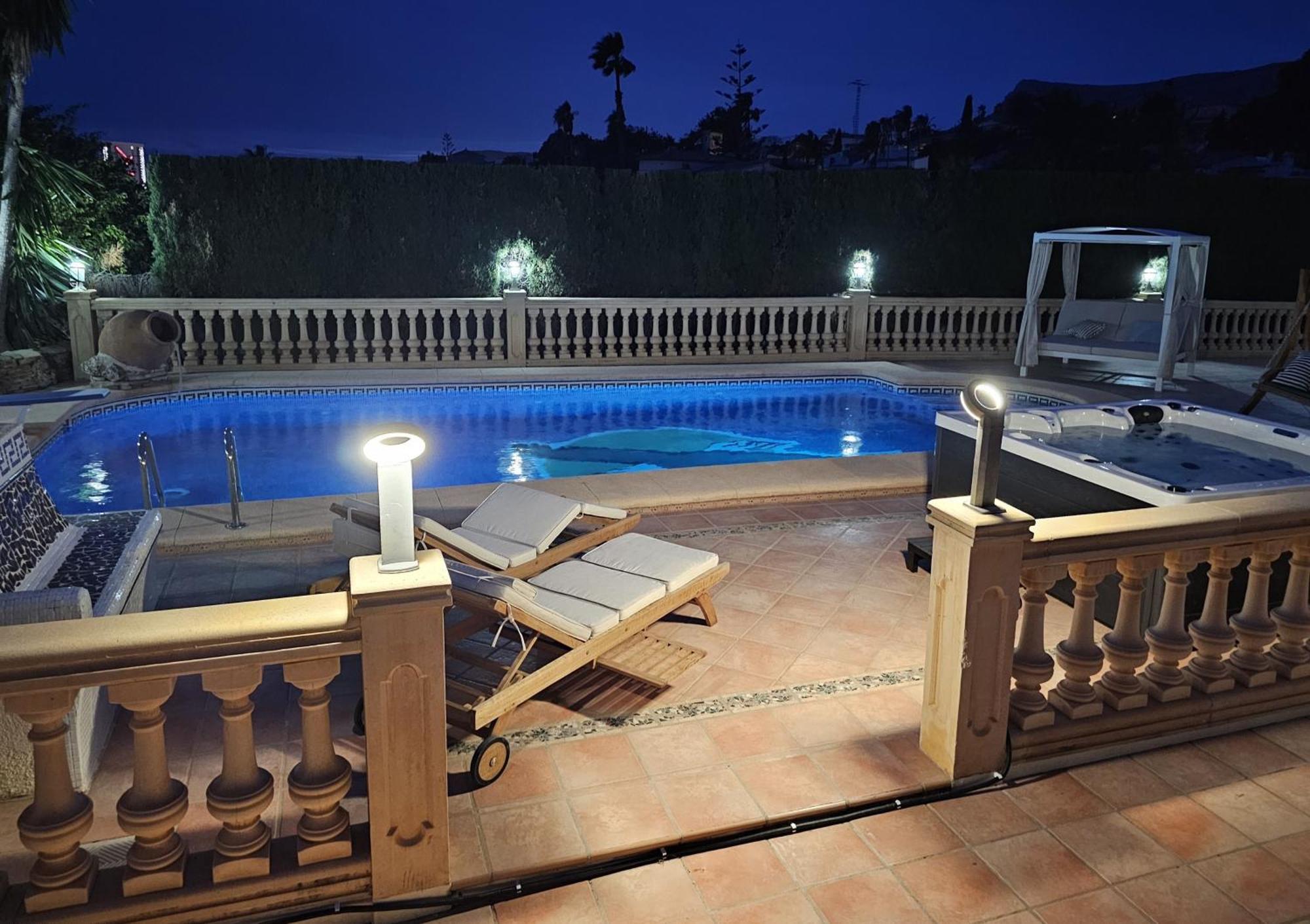Luxury Villa - Pool, Hot Tub, Aircon, Tvs, Home Cinema, Office, Gbit Internet, Sports Equipment Calpe Ngoại thất bức ảnh
