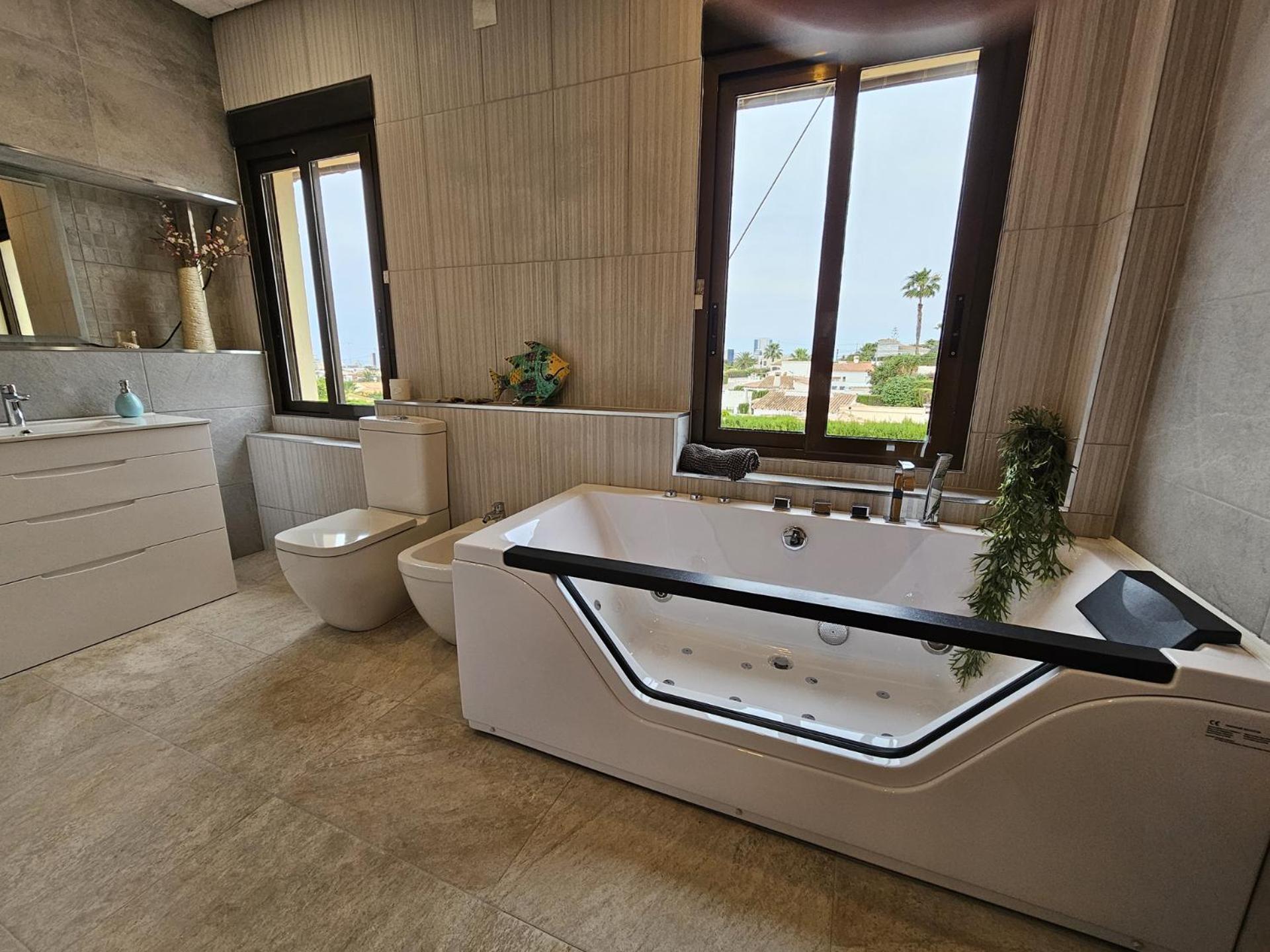 Luxury Villa - Pool, Hot Tub, Aircon, Tvs, Home Cinema, Office, Gbit Internet, Sports Equipment Calpe Ngoại thất bức ảnh