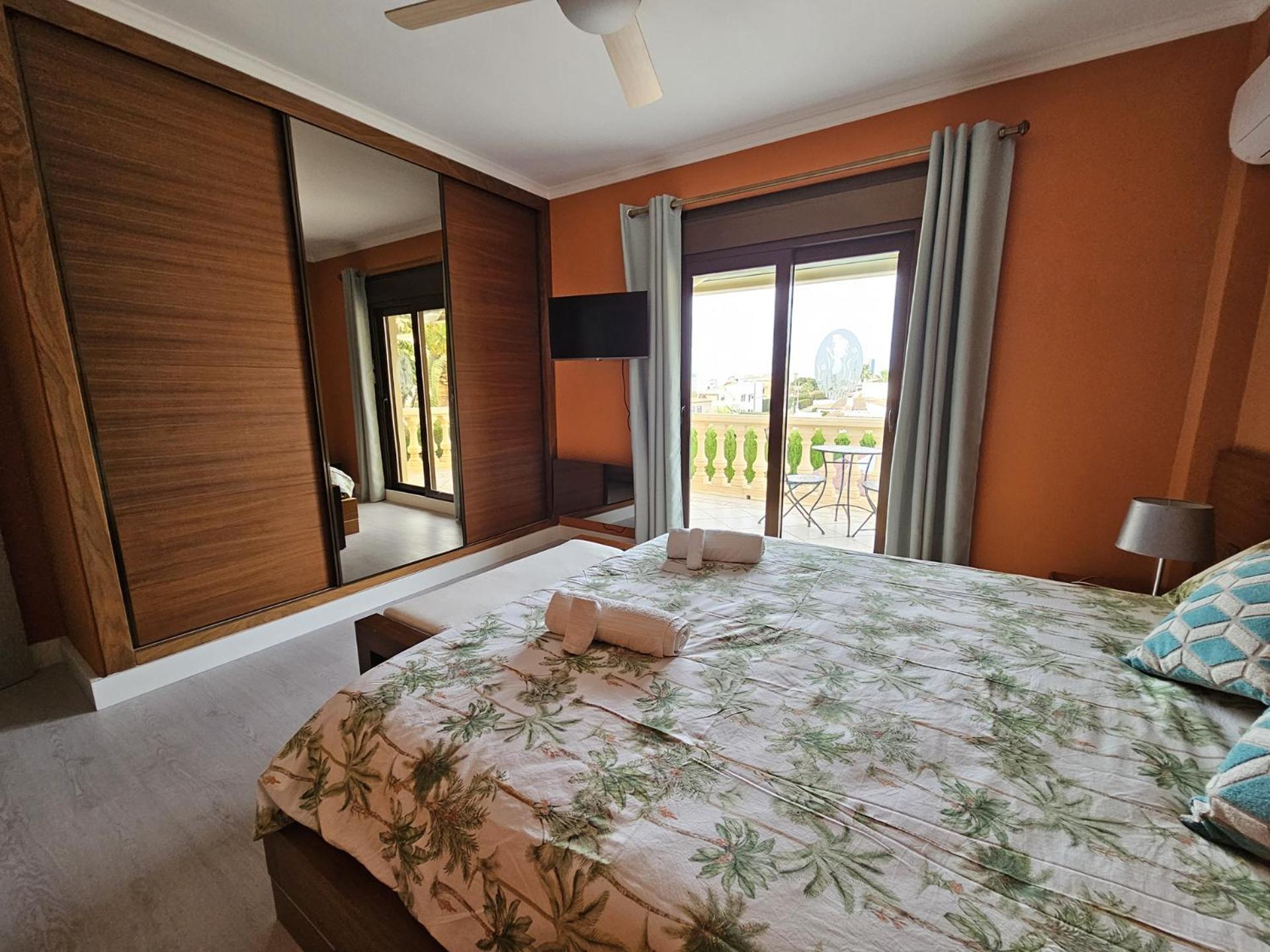 Luxury Villa - Pool, Hot Tub, Aircon, Tvs, Home Cinema, Office, Gbit Internet, Sports Equipment Calpe Ngoại thất bức ảnh